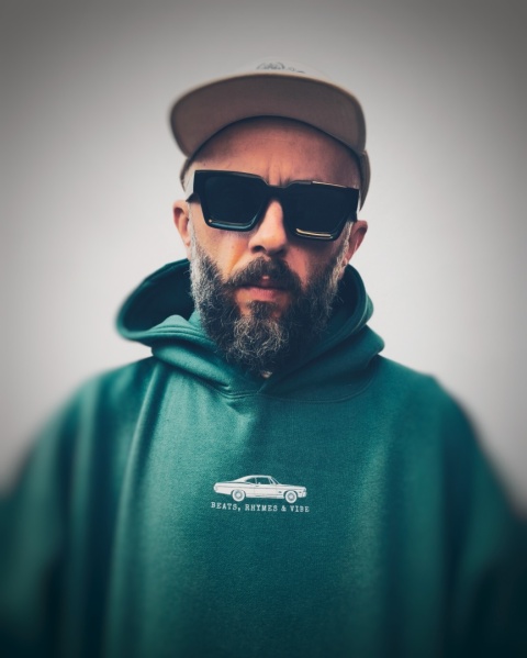 HOODIE MO KESZ GREEN (PREORDER)
