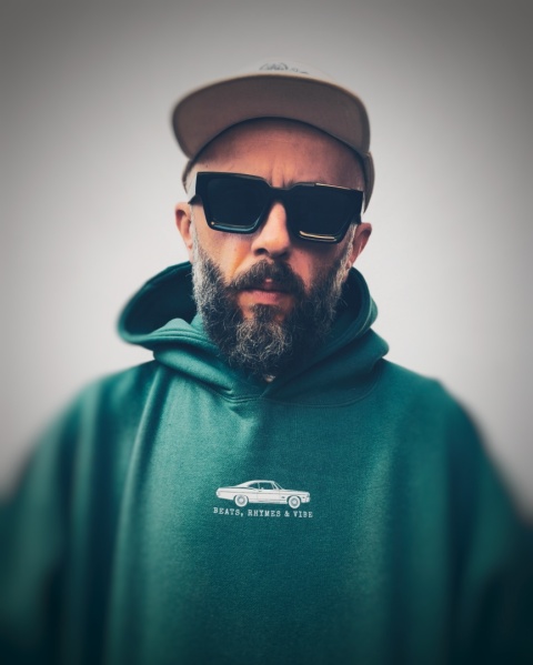 MO KESZ CD + HOODIE MO KESZ (PREORDER)