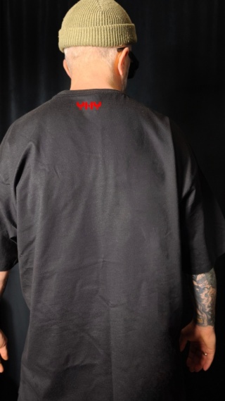 T-SHIRT YHY LOGO 3 FRONT BLACK (PREORDER)